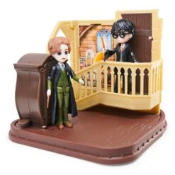 SpinMaster Wizarding World Harry Potter Magical Minis Defense Against The Dark Arts Playset -Country Christmas Loft cpufqcs7bijst0zycenb
