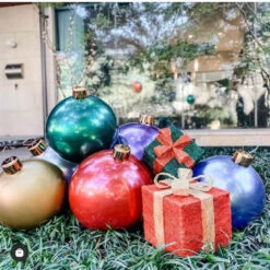 Holiball Inflatable Ornament - 30" - -Country Christmas Loft lc3p2wsmjm0xdm94tdvw