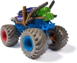 Monster Jam Official 1:64 Scale Monster Truck - Salvager -Country Christmas Loft rnfbn3wlpj1unbyglg5j