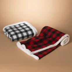 Fabric Plaid Throw With Faux Fur - -Country Christmas Loft t5kmpmjzo9mkdjj2d5i9